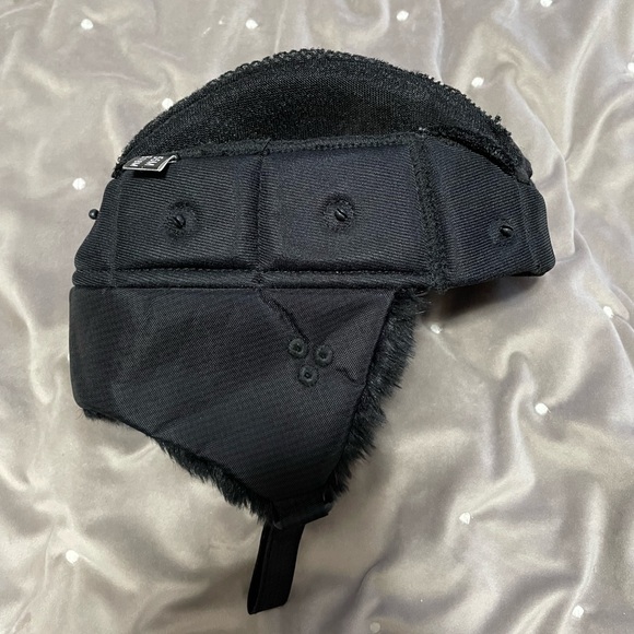 Samshield Winter Helmet Liner - Picture 5 of 7